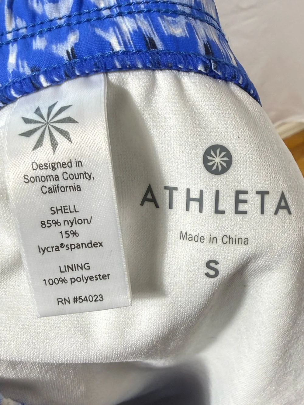 Athleta Kamala Petal Running and Swim Athletic Shorts in Caspian Blue Print - Picture 2 of 4